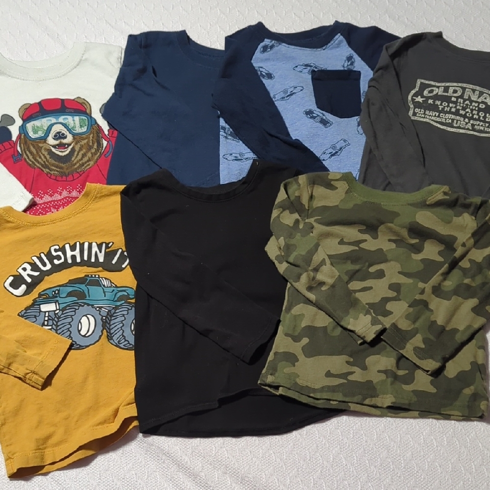 Green and Black Long Sleeve Tees Casual Collection